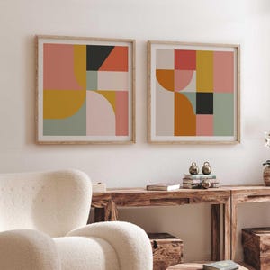 Zestaw 2 uroczych pastelowych nadruków geometrycznych – kwadratowa sztuka ścienna w stylu Mid Century Modern