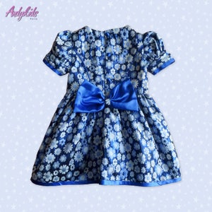 Robe de Cortège Fille Bleue Fleurie Soirée en Jacquard Brillant, Robe Fête Enfant Bleue 2ans,4ans,6ans,8ans image 2