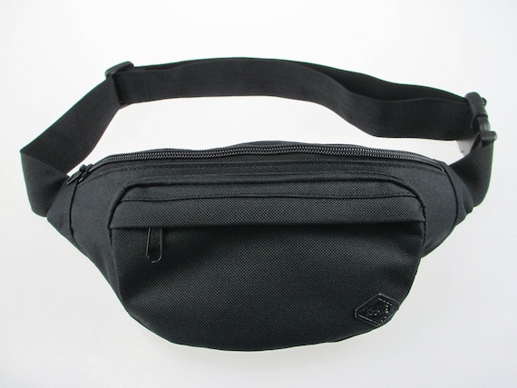 black fanny pack