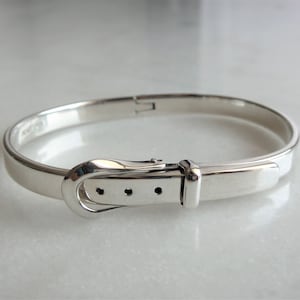 Sterling silver bracelet adjustable in the shape of a belt buckle / Unisex sterling silver bracelet birthday solid silver bangle bracelet