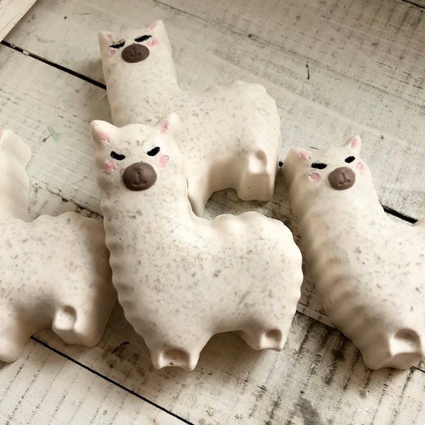 Alpaca Llama Honey Oatmeal Soap Favors with Tag, Bulk Thank You Gift soap Favor, Handmade Birthday party, bridal, baby Shower Favor, wedding