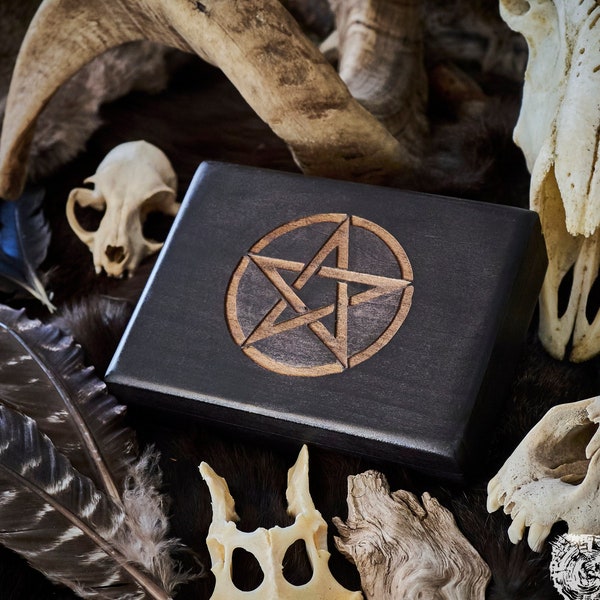 Pentagram in Circle - Black and Carved |Hand Panited|Carved|Polished|Jewellery Box|Tarot Box|Wicca|Crystal storage|Altar Box|01