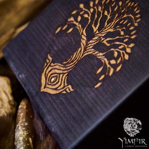 Albero celtico - Seme bianco / Dipinto a mano / Lucidato / Portagioie / Porta tarocchi / Wicca / Contenitore di cristallo / Porta altare /