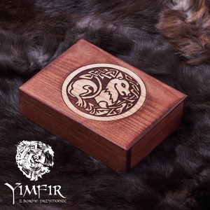 Keltischer Wolf - dunkler Hintergrund | Handbemalt | Poliert | Schmuckkästchen | Tarot Box | Wicca | Kristall Aufbewahrung | Altarkasten |
