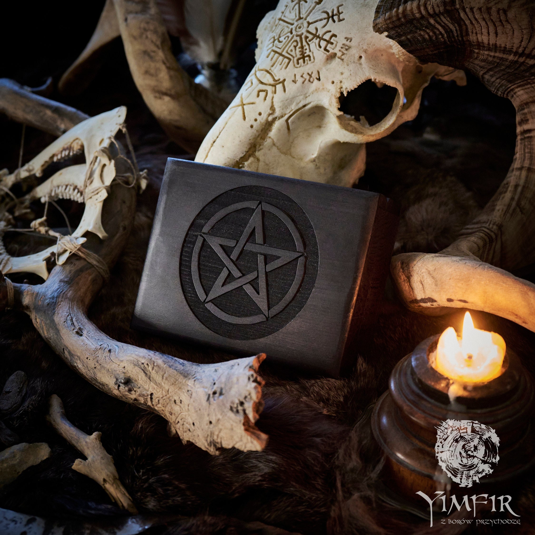 Inverted Pentagram in Circle Full Black Hand Panited|Carved|Polished|Jewellery Box|Tarot Box|Wicca|Crystal storage|Altar Box|03