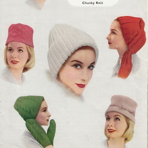 Op de afbeelding: Een vintage breipatronenboekje met vijf verschillende vrouwen die gebreide mutsen dragen. Het boekje is getiteld "Robin" en het patroonnummer is "1029". De tekst luidt ook "Rhythm or Golden Link Chunky Knit".