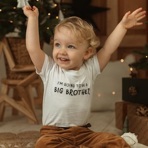 ビッグブラザー・トゥ・ビー・トップス、ユニークな出産報告、ビッグブラザーになるTシャツ、かわいい妊娠報告100%コットンシングルジャージー