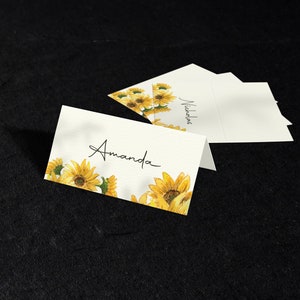 Segnaposto, Segnaposto Con Nome Del Tavolo, Nomi Di Posti Floreali Gialli, Segnaposti Matrimonio, Coperti, Impostazione Della Tavola, Segnaposto