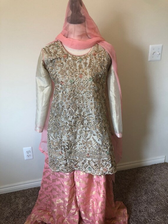 Beautiful Kurti With Gharara Pants 