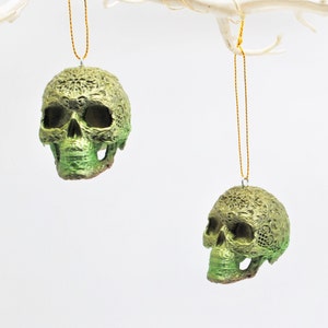 Santa Hat Skull Bead for Necklace Bracelet Christmas Skull Bauble Resin 3D Print