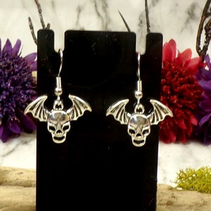 Winged Skull Earrings, Bat Wing Skull, Demon Skull, Devil Winged Skull, Gothic Winged Skull Earrings, Halloween Skull Earrings