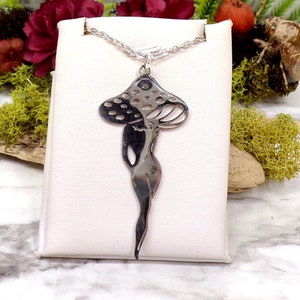 Mushroom Lady Necklace, Woodland Mushroom Necklace, Fairy Mushrooms, Naked Mushrooms, Forest Mushrooms, Forest Witch, Laser Cut