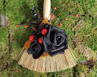 Halloween Flower Broom – Moss & Foliage Besom – Witchy Samhain Altar Decor