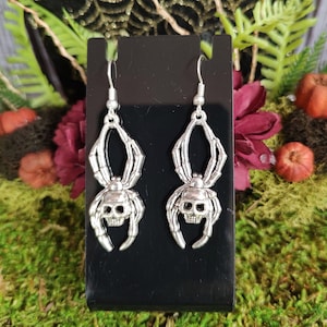 Spider Skull Earrings, Spider Charms, Spider Jewelry, Halloween Earrings, Skulltula, Arachnid Jewelry, Halloween Spider, Gothic Spider