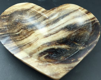 225.4gr Natural Pink Calcite Heart Bowl 11.1x12.5x1.5cm From Pakistan