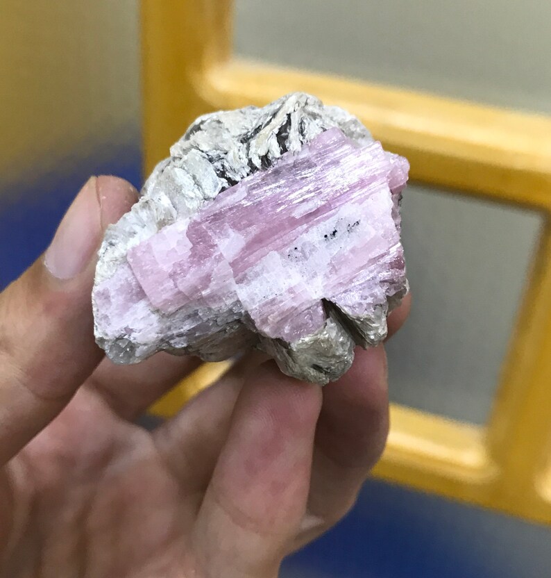 Natural Pink Tourmaline Crystal Specimen 81gr From Afghanistan 4.5x4.2x3.8cm C26