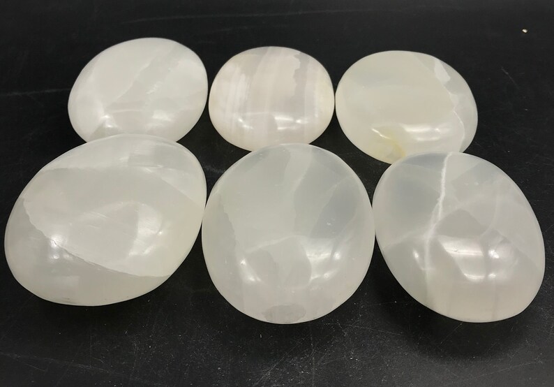 6 White Calcite Palms 894gr 7.2x5.5x2.8cm From Pakistan
