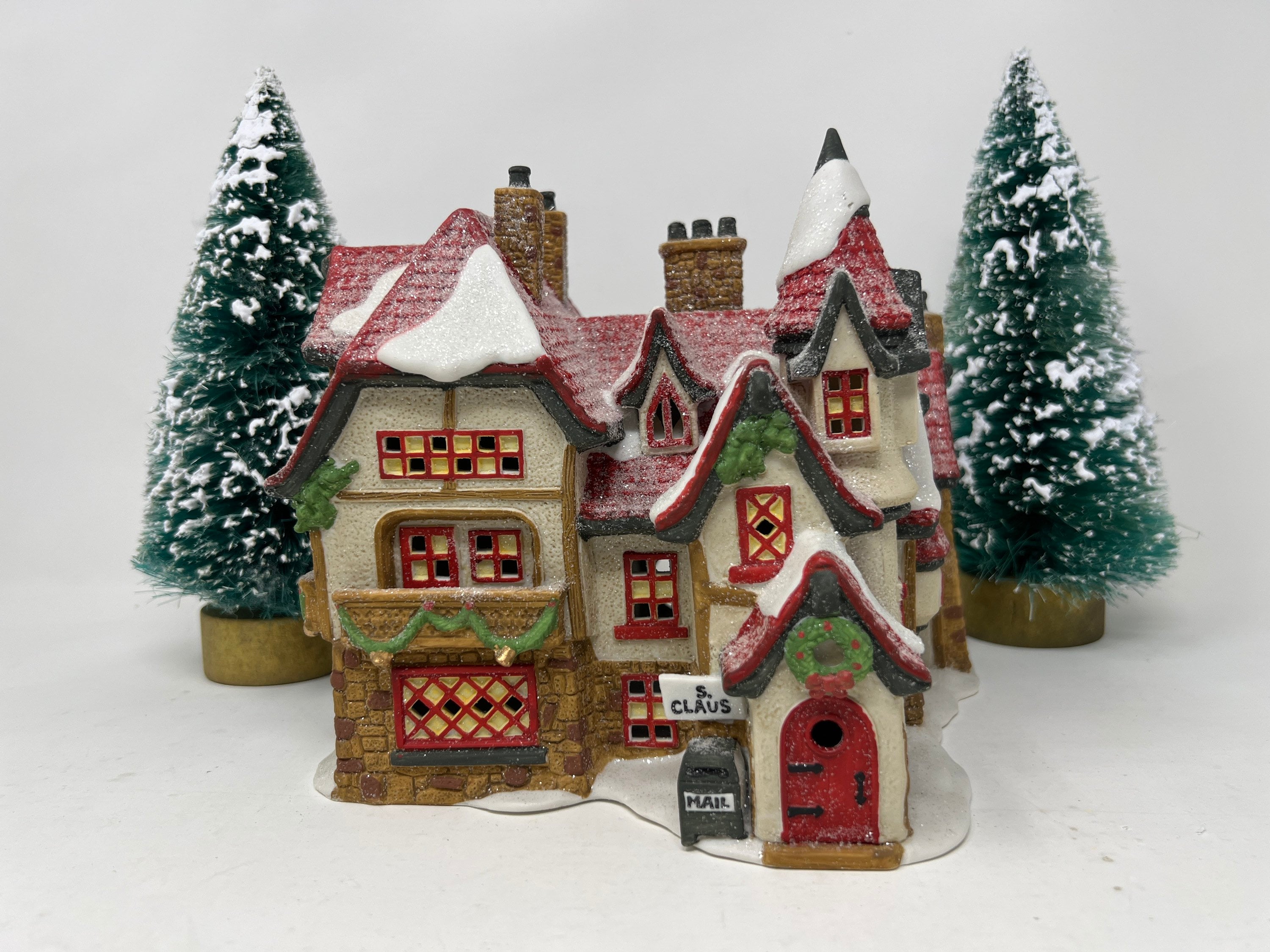 Dept 56 “santa's Workshop” North Pole Series Heritage Village