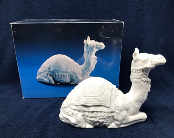 avon nativity camel