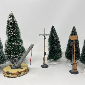 Dept 56 Queensbridge Railroad Yard Accessories (Set of 3) Village Accessories