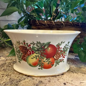 Centro de mesa ovalado de boj y pino de Lenox Williamsburg