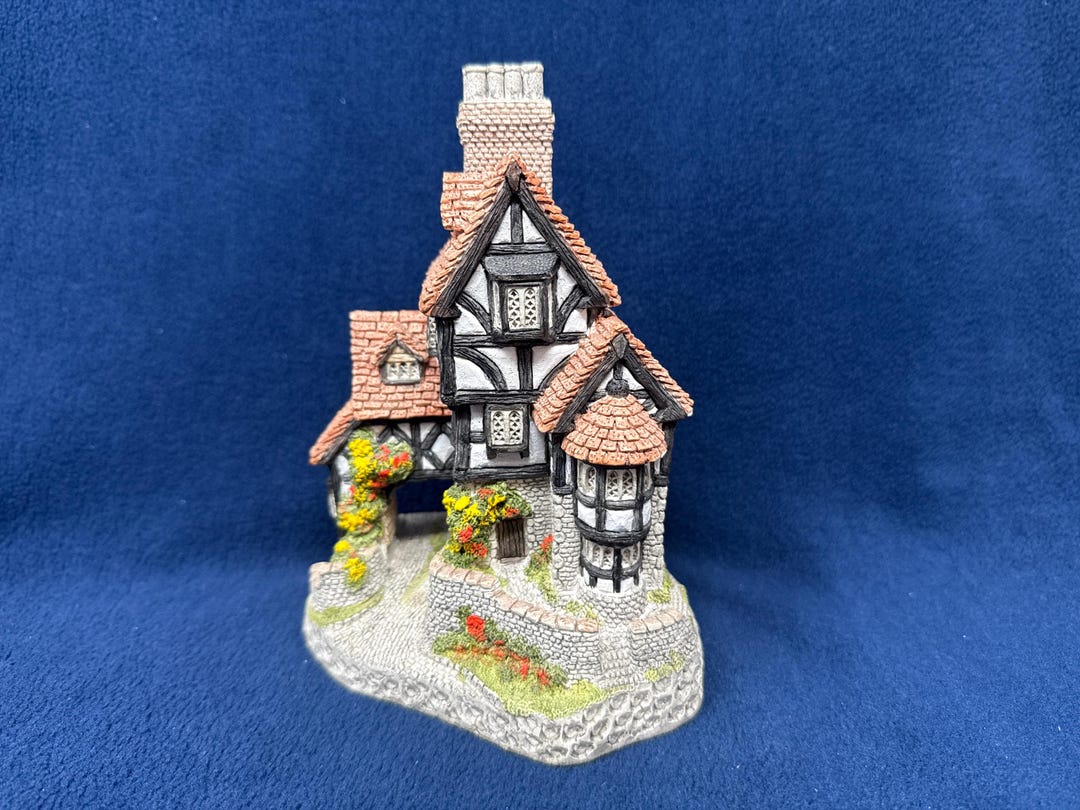 David Winter Cottages, Squires Hall - Etsy