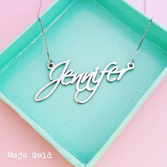 14K Gold Script Style Name Necklace 