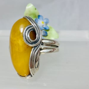 Statement Baltic Amber Ring,Yellow Amber Ring,Adjustable Amber and Silver Ring,Butterscotch Bernstein Ring,Amber Jewelry,Unique Amber Ring