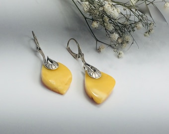 Yellow Amber Earrings,Bernstein,Silver and Amber Earrings,Souvenir Amber Stone,Unique Amber Jewelry,Women Earrings,Large Amber Earrings,Gift