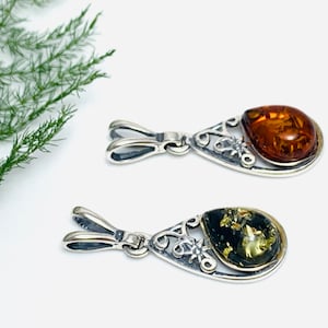 Baltic Amber Pendant,Bernstein,Teardrop Amber Pendant,Silver Pendant,Unisex Amber Jewelry,Small Floral Amber Pendant,Amber Stone,Amber Gift,