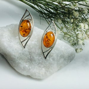 Genuine Amber Earrings,Bernstein,Stud Baltic Amber Earrings,Women Amber Earrings,Souvenir Amber Stone,Amber and Silver,Everyday Earrings,