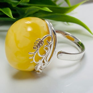 Baltic Amber Ring,Silver Ring,Big Yellow Amber Ring,Luxury Amber Jewelry,Bernstein,Amber and Silver,Cocktail Amber Ring,Unique Amber Ring