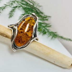 Oval Amber Ring,Classic Natural Baltic Amber Ring,Vintage Amber Ring ,Bernstein Ring,Amber and Oxidized Silver,Amber Gift ,Amber Jewellery