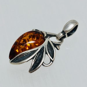 Small Amber Pendant,Stylish Silver and Amber Pendant,Amber Jewelry,Bernstein Pendant,Vintage Silver and Amber Pendant,Valentines Day Gift,