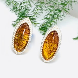Baltic Amber Earrings,Bernstein,Amber Stud Earrings,Silver Stud Earrings,Elegant Stud Earrings,Women Jewelry,Amber Gift,Small Earrings,Amber