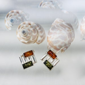 Baltic Amber Earrings,Stud Amber Earrings,Silver and Amber Jewelry,Square Amber Earrings,Bernstein Earrings,Silver Earrings,Modern Earrings