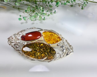 Big Amber Pendant,Bernstein,Brooch Silver and Amber,Women Amber Jewelry,Exquisite Green Amber Stone Pendant,Luxury Amber Jewelry,Amber Gift