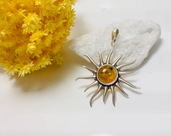 Big Silver Sun Pendant,Women Jewelry,Bernstein,Natural Gemstone Jewelry,Amber and Silver Sun Pendant,Souvenir Amber,Talisman Amber Pendant,