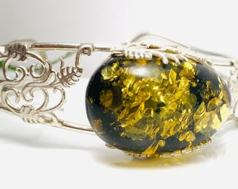 Baltic Amber Bracelet,Bernstein,Amber Cuff Bracelet,Silver Bracelet,Amber Floral Bangle Bracelet,Green Amber Stone Bracelet,Amber Gift,Amber