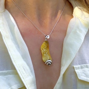 Baltic Amber Pendant,Bernstein,Silver Pendant,Unisex Amber Jewelry,Unique Amber Jewelry,Amber Necklace,Royal Yellow Amber Pendant,Amber Gift