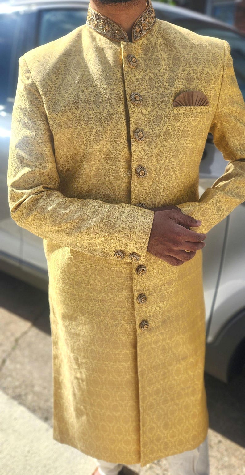 Men Sherwani, Kurta Pajama, , Indian wedding wear, Desi Party clothing, yellow sherwani set, traditional men's wear, grooms men clothing, Bild 3