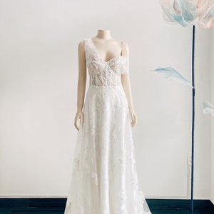 Wedding Dress with Lace, Lace Bridal Dress, Off The Shoulder Wedding Gown, A-line Wedding Gown, Bridal Gown with Lace/ Dress 039