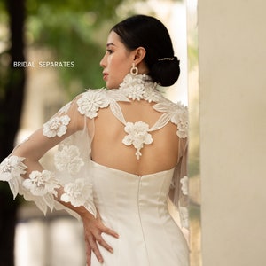 Lace Wedding Dress Capelet, Lace Capelet, Lace Bridal Capelet, High Neck Bridal Cape, Custom Capelet, Wedding Dress Capelet / &quot;Cape 127&quot;