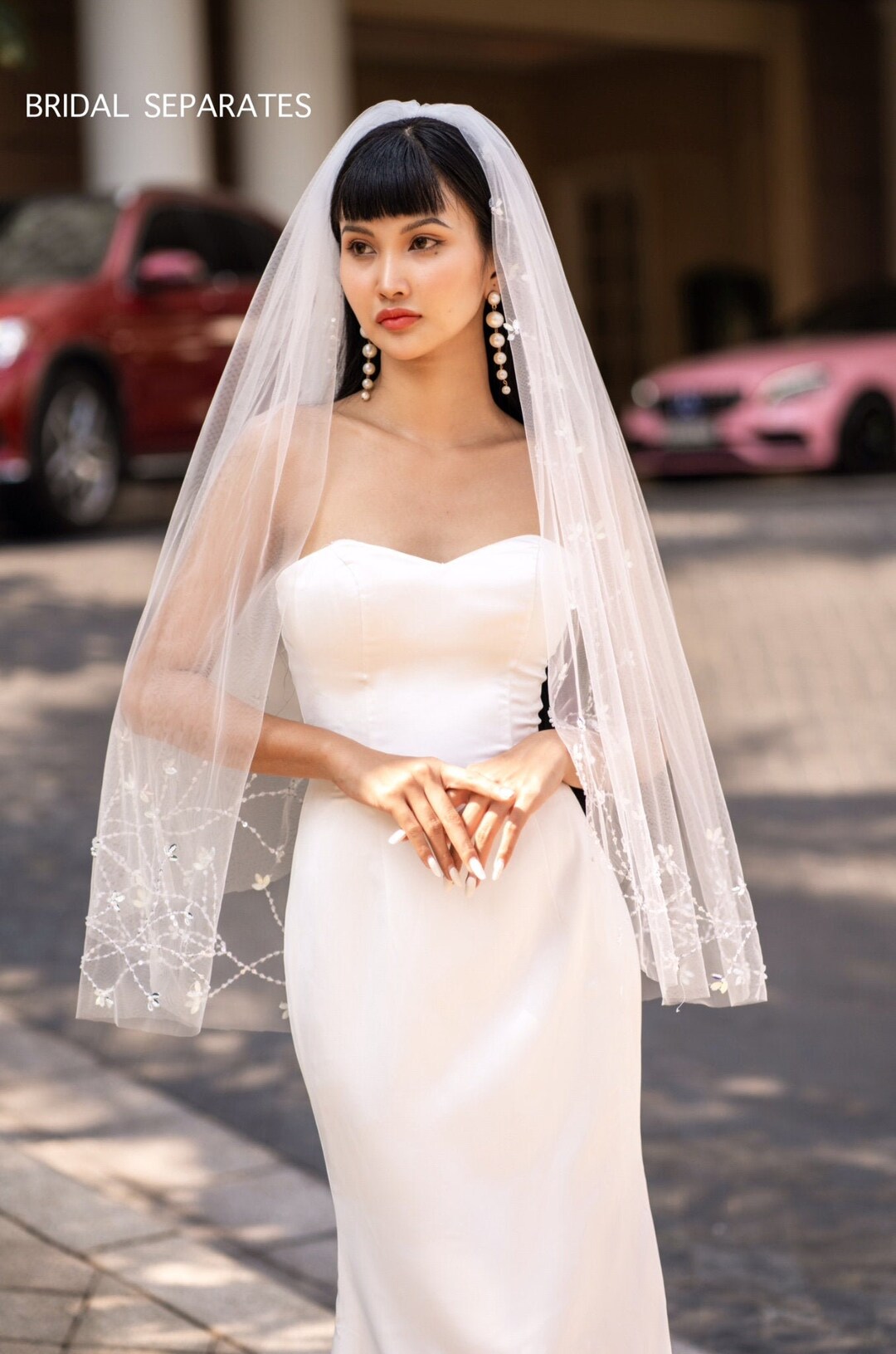 ✨ One Dress, Different Veils ✨ A veil can completely
