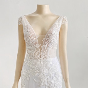 Cap Sleeves Mermaid Wedding Dress Lace, Cap Sleeves Straps Mermaid Wedding Dres, Bridal Dress Mermaid, Lace Mermaid Wedding Gown / Dress 079