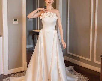 Strapless baljurk met 3D-bloemen, satijnen baljurk trouwjurk, strapless a-lijn trouwjurk, bruidsjurk met kant / jurk 60