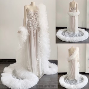 Chapel Ruffle Tulle Cape, Chapel Bridal Cape, Ruffle Wedding Dress Cape, Tulle Ruffle Cape, Tulle Wedding Dress Capelet / Cape Pia