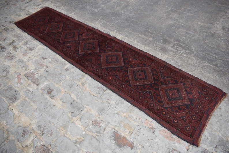 Size;- 2 X 8.10 Feet Mushkwani Rug Any Room D\u00e9cor Rug Afghan Vintage Traditional D\u00e9cor Runner Wool Rug Tropical Rug.