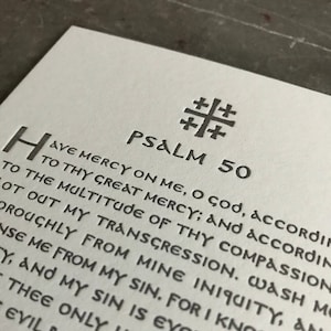 Psaume 50/51, carte de prière typographique par poustinia press