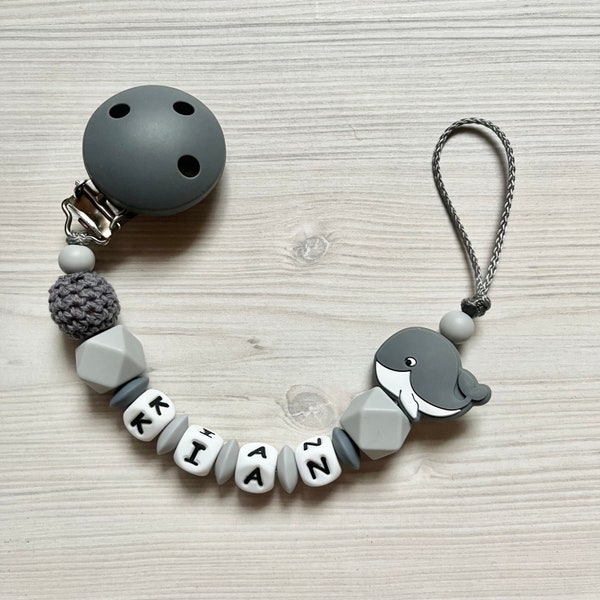 Pacifier chain with name